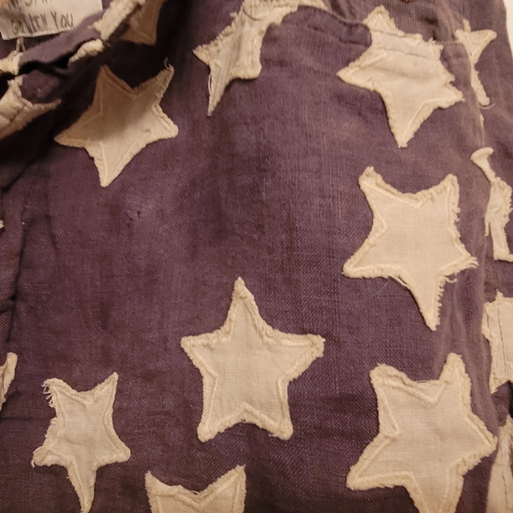 SOLD!! Magnolia Pearl Miner Star Applique Pants - Picture 4 of 4